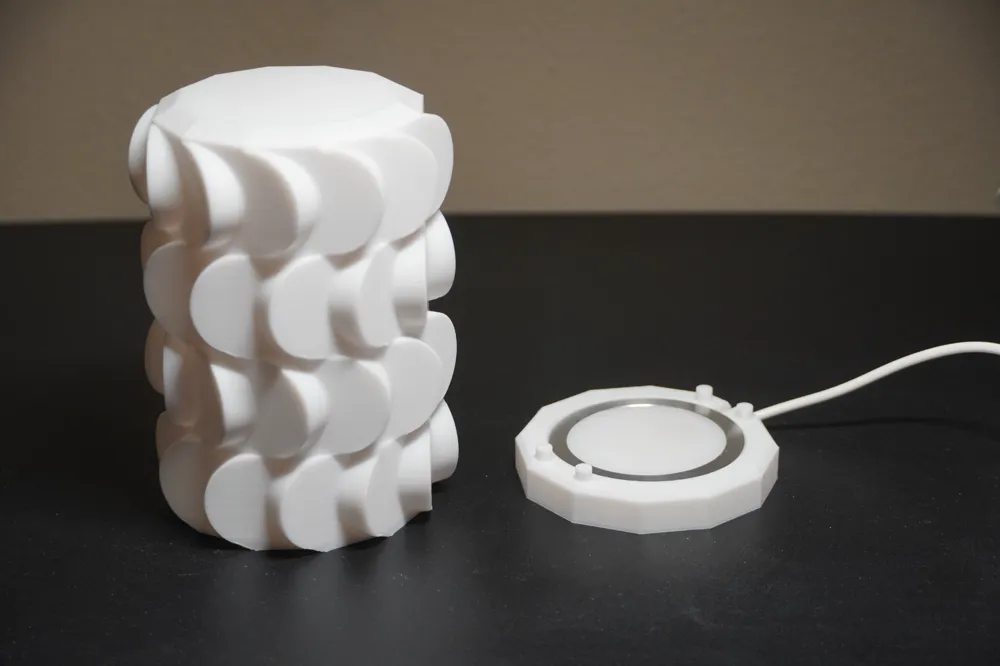 Modern Wave Table Lamp