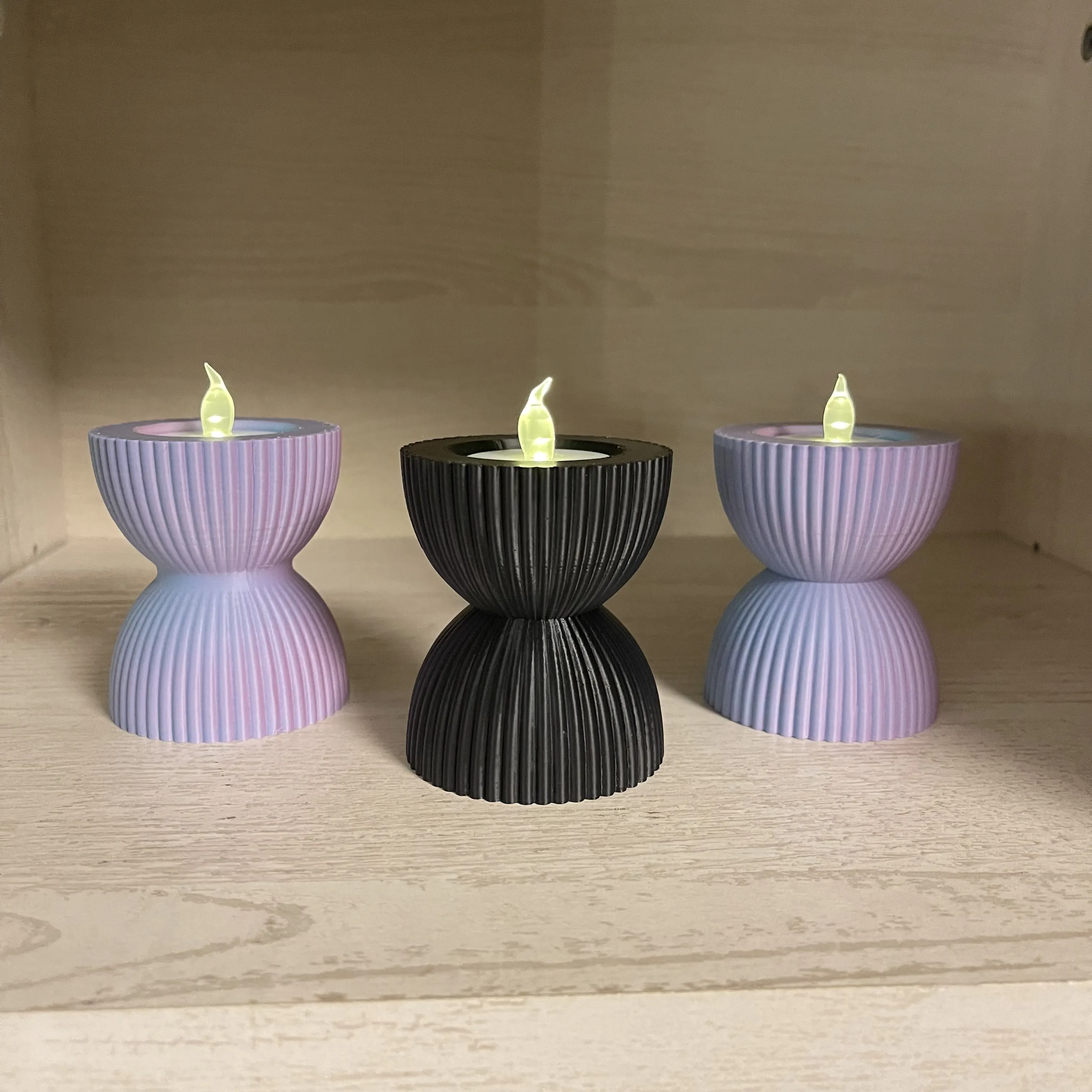 Ribbed Tealight Candle Holder