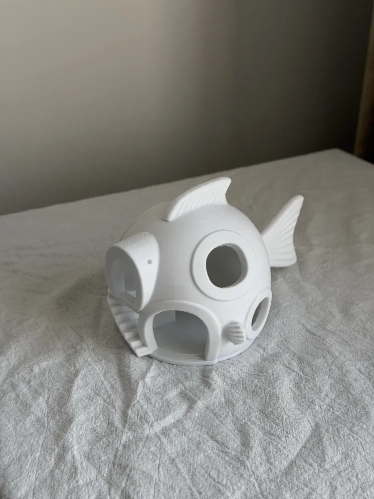 Medium Fish Shaped Fish Aquarium Hideout