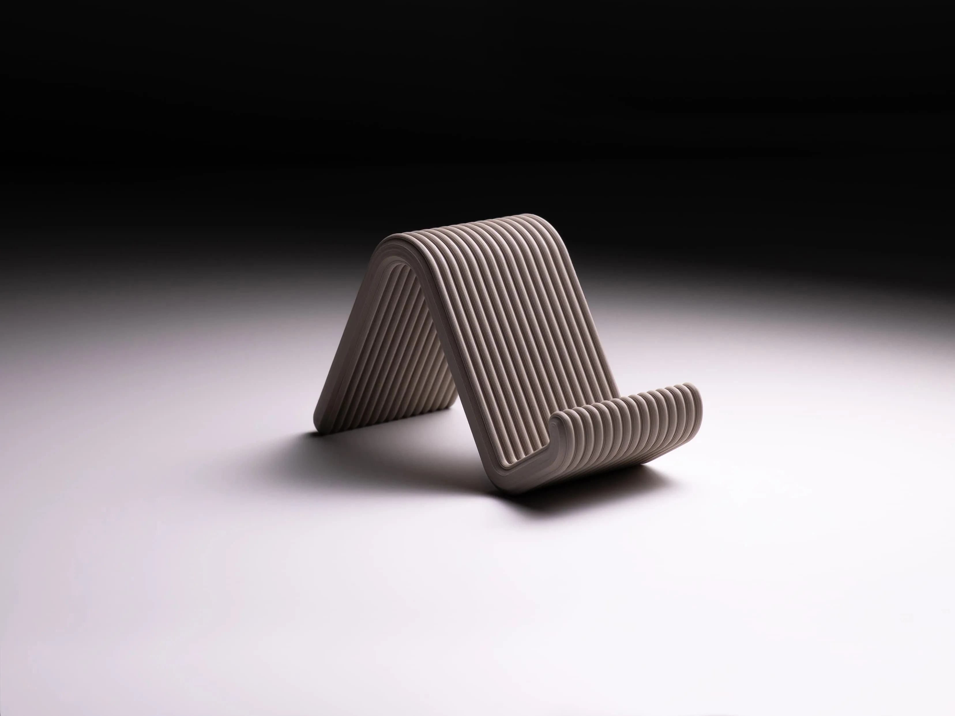 Ergonomic 3D Printed Mobile Phone Stand
